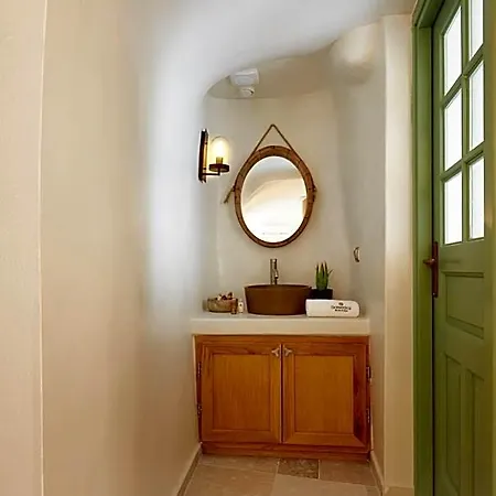 Отель Yellow Orchid Cycladic House