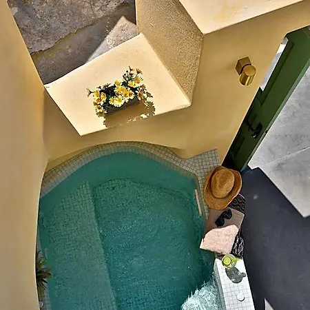 Отель Yellow Orchid Cycladic House 4*