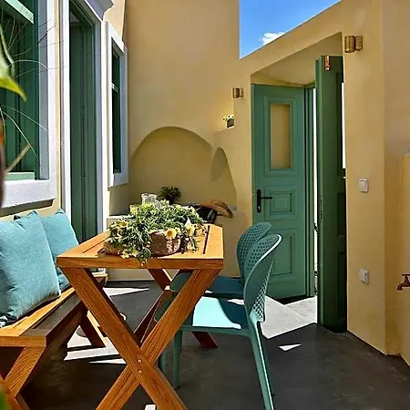 Отель Yellow Orchid Cycladic House 4*