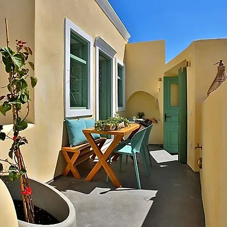 Отель Yellow Orchid Cycladic House 4*