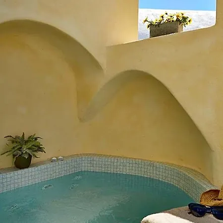 Отель Yellow Orchid Cycladic House Санторини